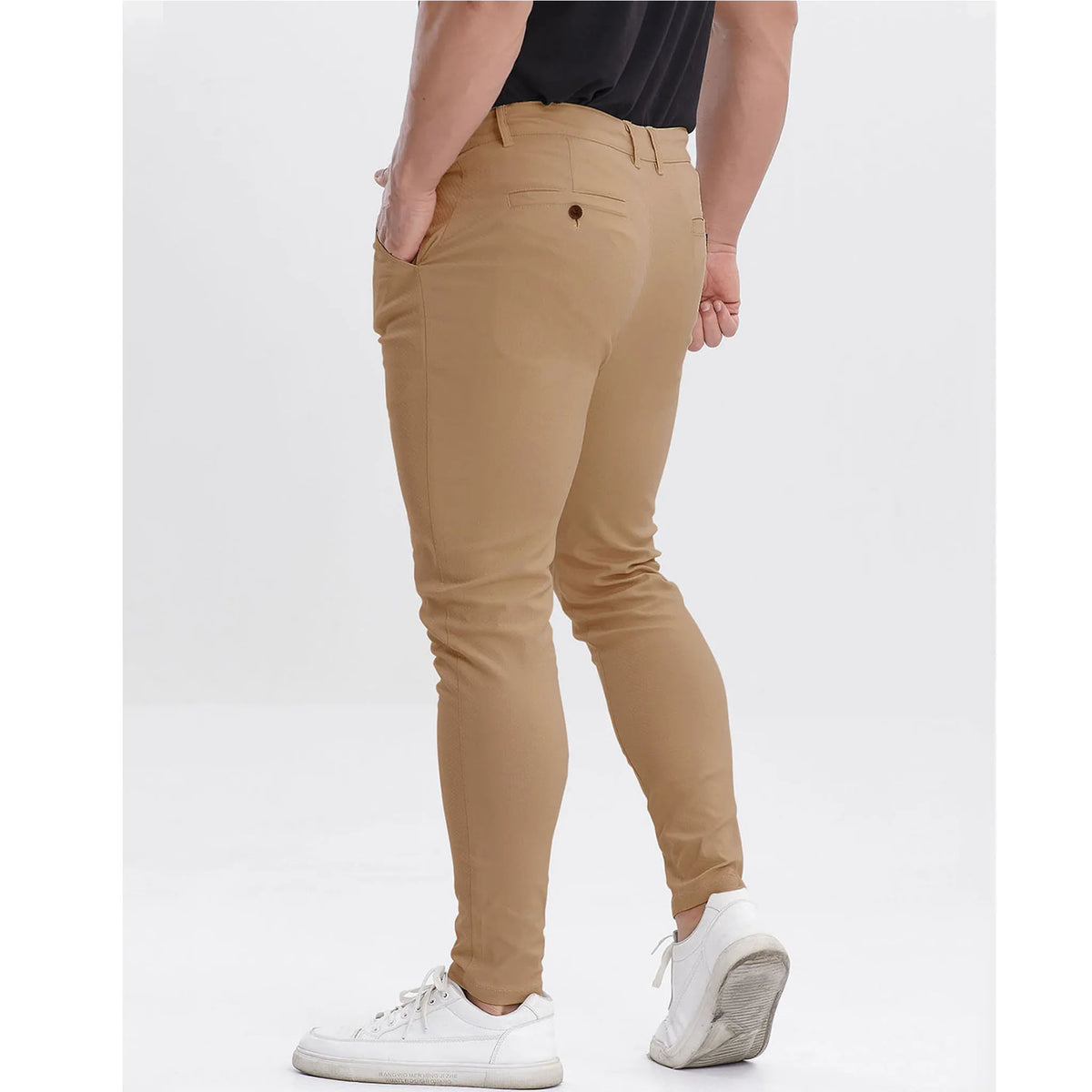 Men's pleated chino pants with stretch fabric detail