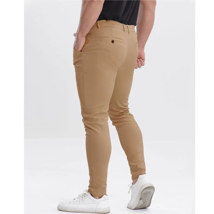 Men's pleated chino pants with stretch fabric detail